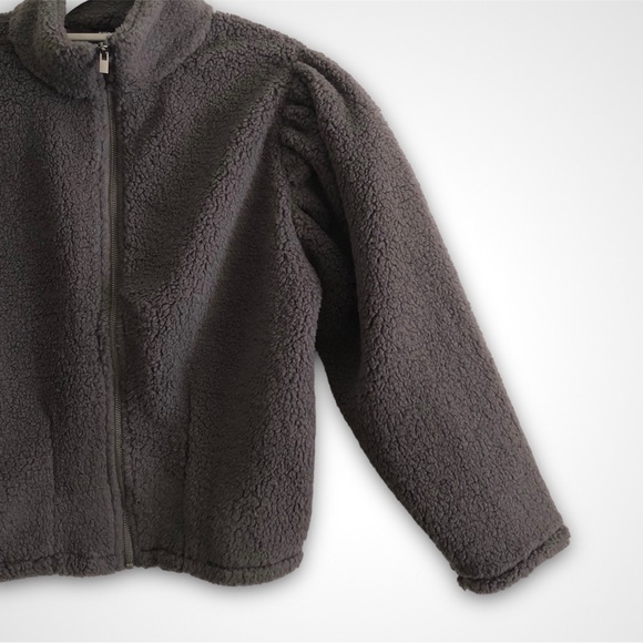 NWT Express Sherpa Jacket - Picture 4 of 6